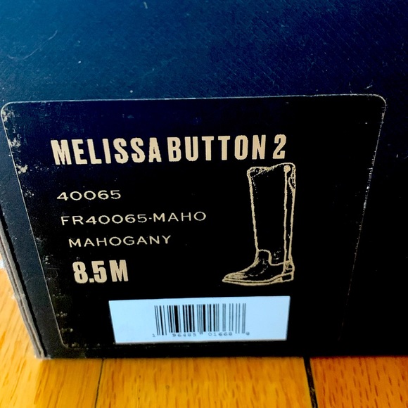 NEW: Frye Melissa Button Boot, size 8.5 in Mahogany. - Picture 5 of 5